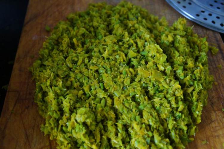 【手工美食】黄花菜馅步骤3