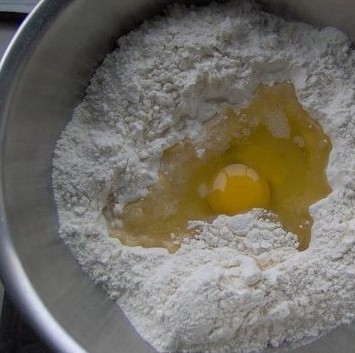 猪肉白菜煎饺步骤2