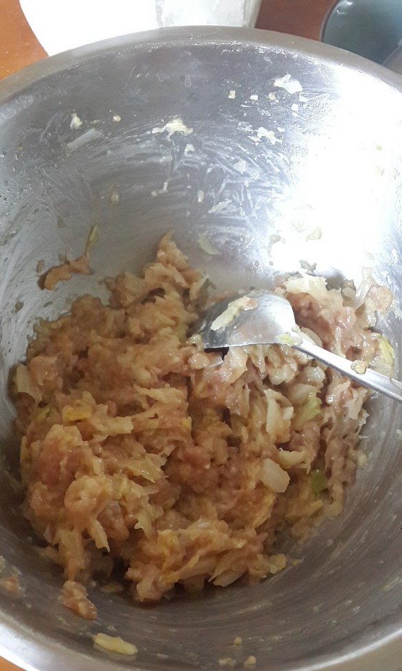 猪肉白菜煎饺步骤1