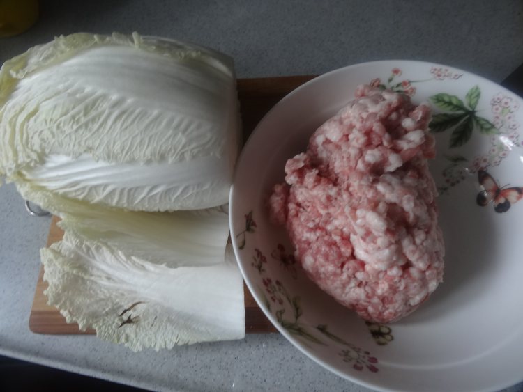 白菜肉饺子步骤1