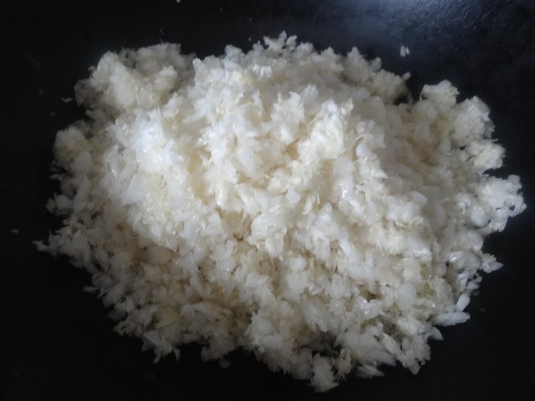 白菜肉饺子步骤3