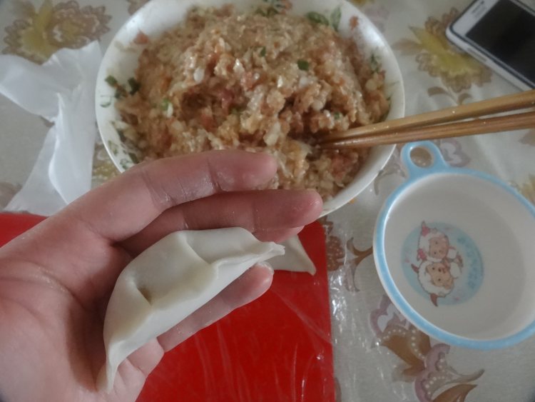 白菜肉饺子步骤11