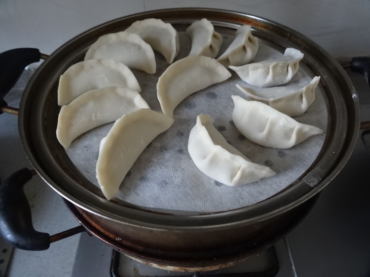 芹菜木耳蒸饺步骤19