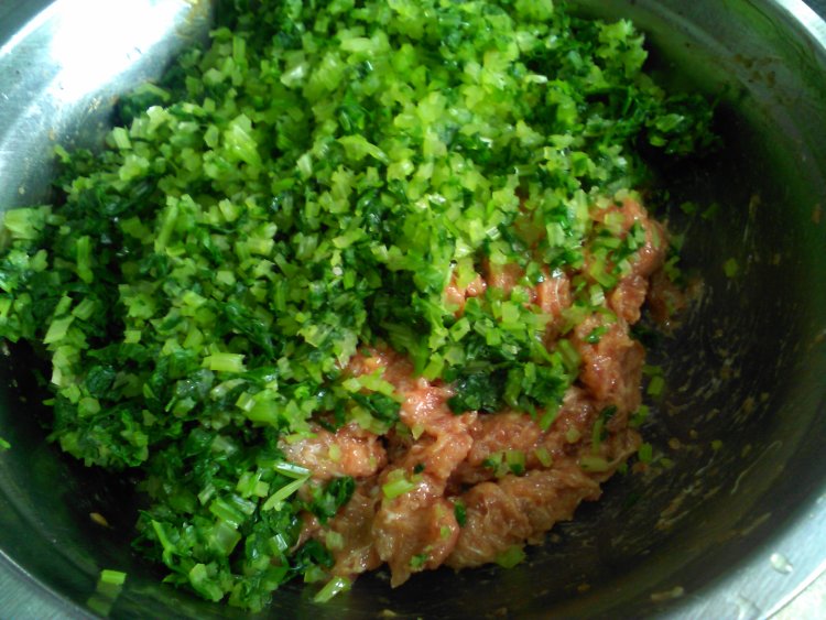 牛肉香芹饺子步骤7