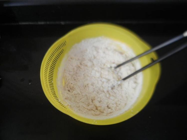 香菇韭菜鸡蛋水饺步骤2