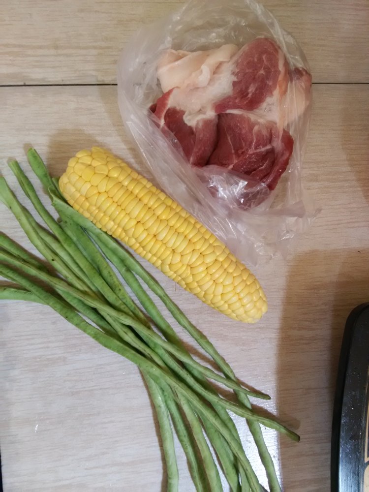 豇豆玉米猪肉饺子步骤2