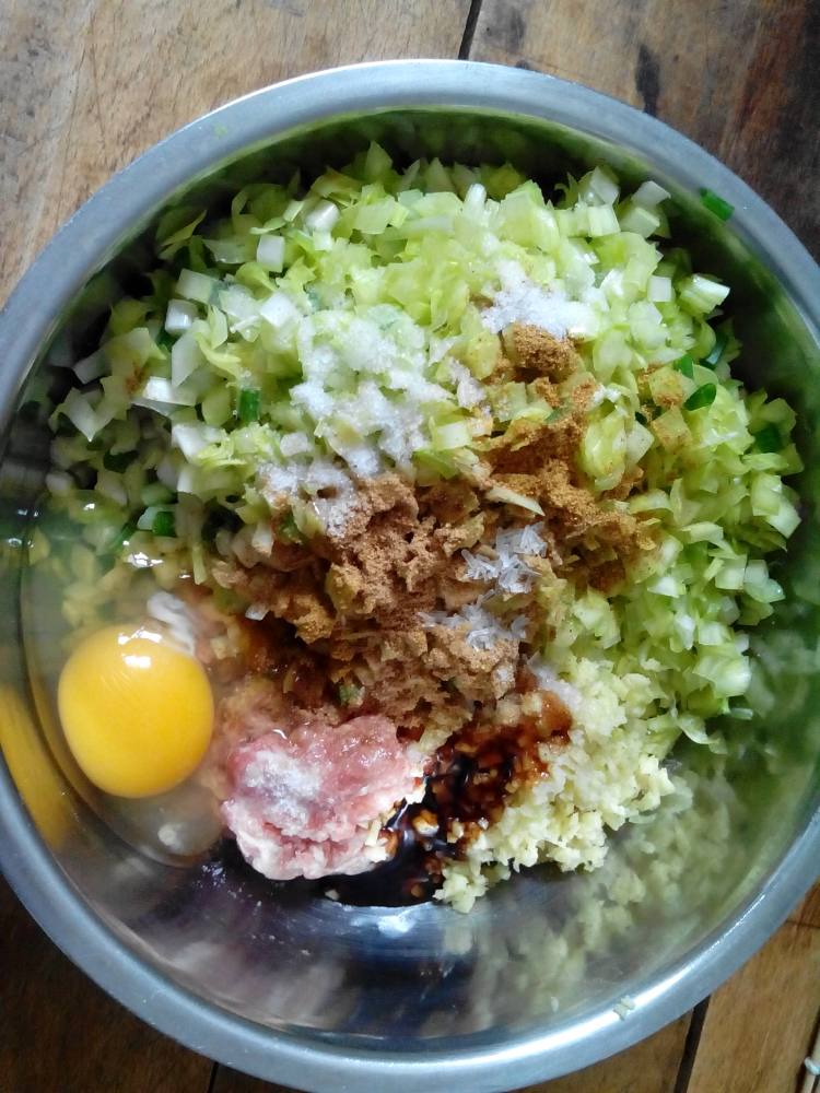 韭黄大肉饺子步骤10