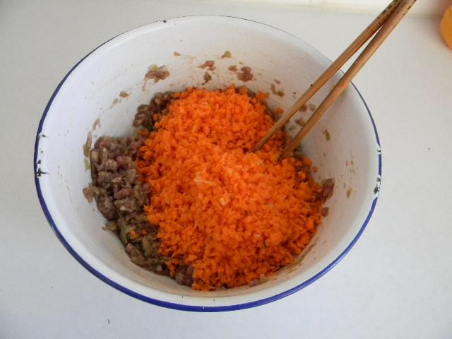 牛肉胡萝卜饺子步骤8