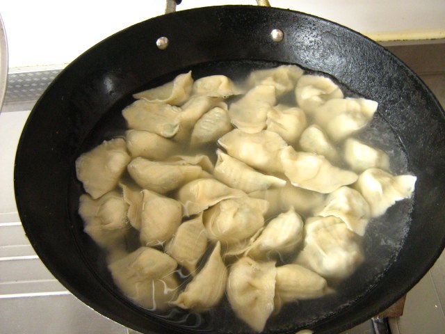 荠菜鸡蛋水饺步骤11