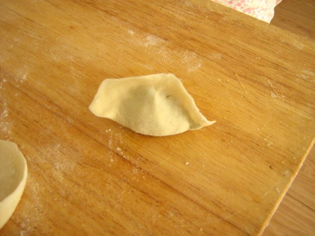 荠菜鸡蛋水饺步骤9