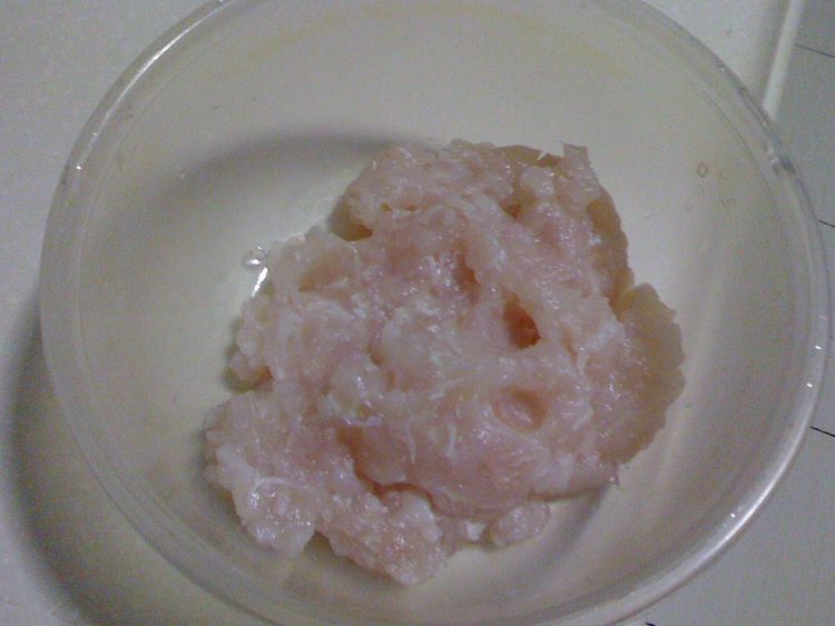 鱼肉馅饺子步骤2