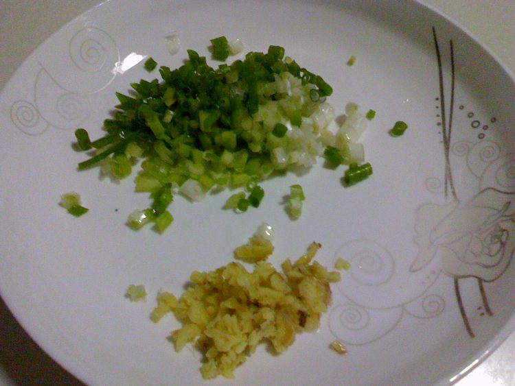 鱼肉馅饺子步骤3