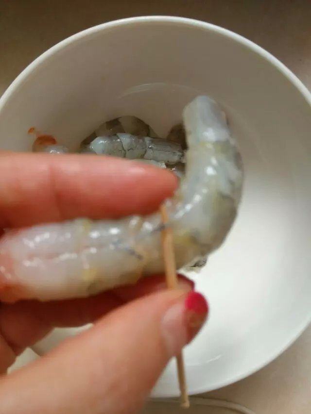 山苜楂虾仁饺子步骤12