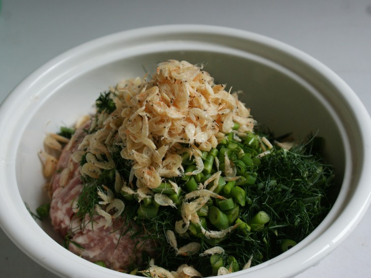 茴香虾皮猪肉饺子步骤3