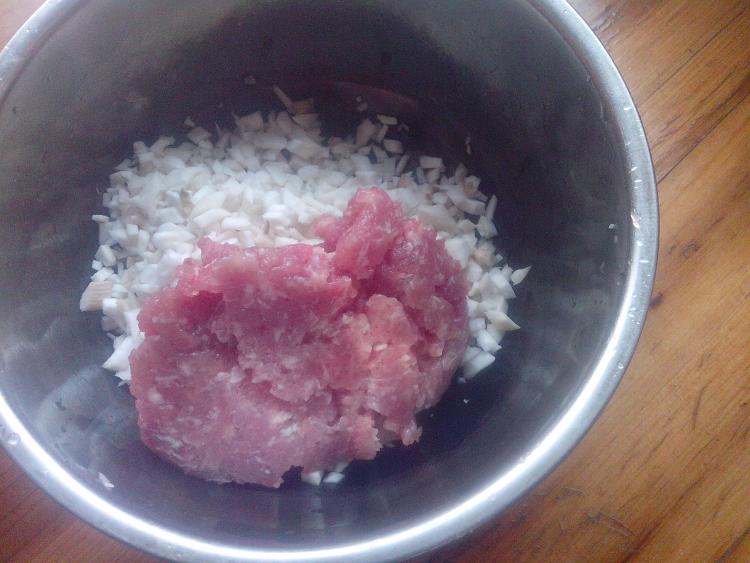 瘦肉杏鲍菇蒸饺子步骤6