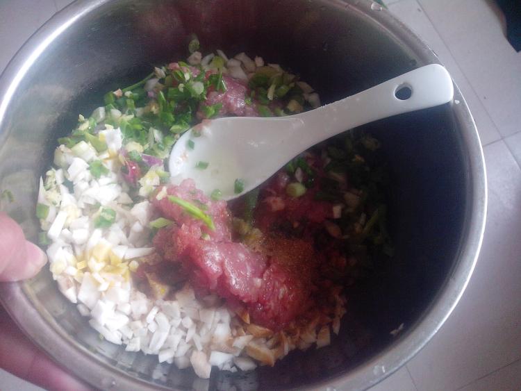瘦肉杏鲍菇蒸饺子步骤7