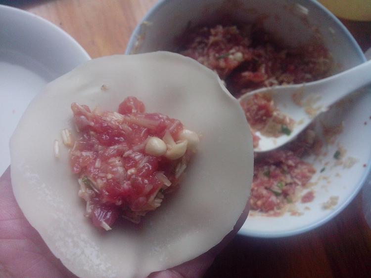 瘦肉菌菇蒸饺子步骤8
