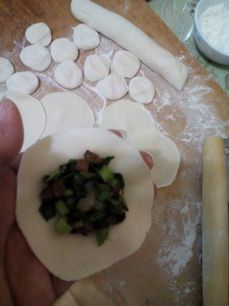 三鲜虾仁饺子步骤8