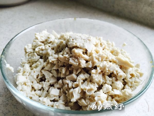 荠菜饺步骤3