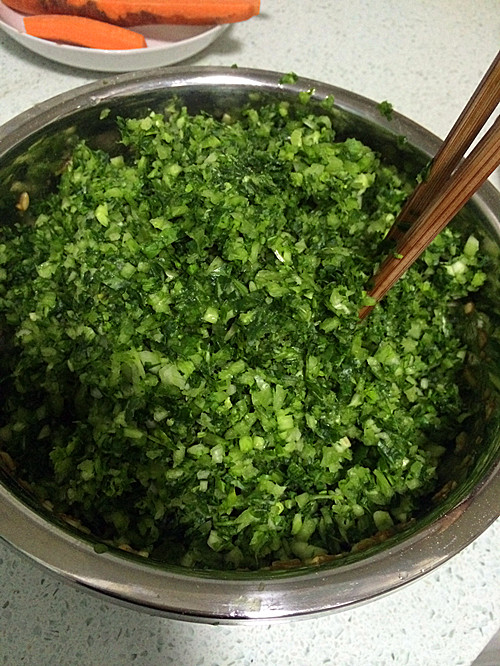 油菜翠玉大蒸饺步骤1
