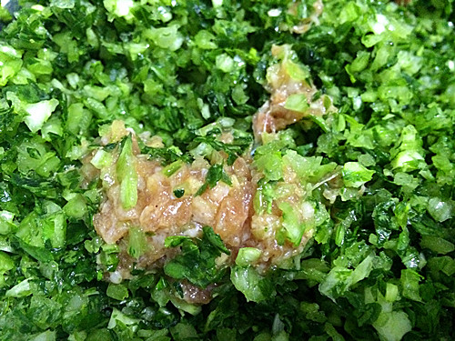 油菜翠玉大蒸饺步骤2