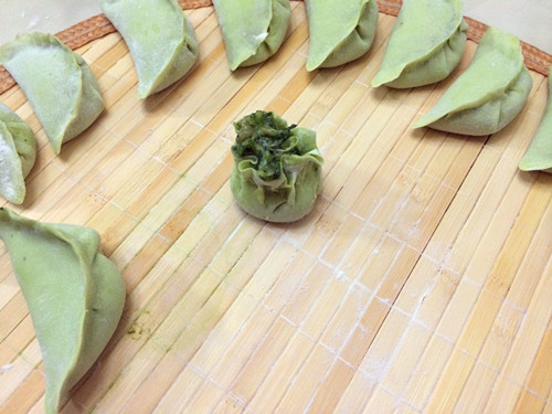 油菜翠玉大蒸饺步骤7