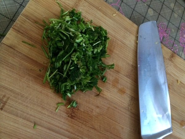 韭菜鸡蛋虾仁蒸饺步骤5