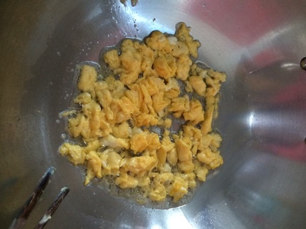 韭菜鸡蛋虾仁蒸饺步骤4