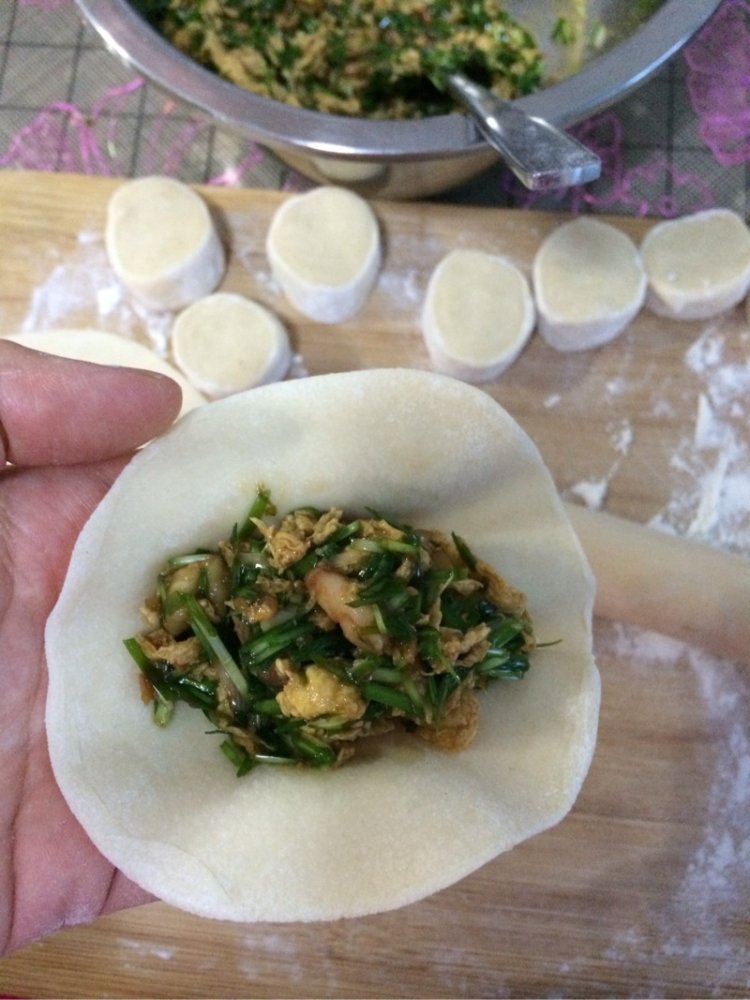 韭菜鸡蛋虾仁蒸饺步骤13