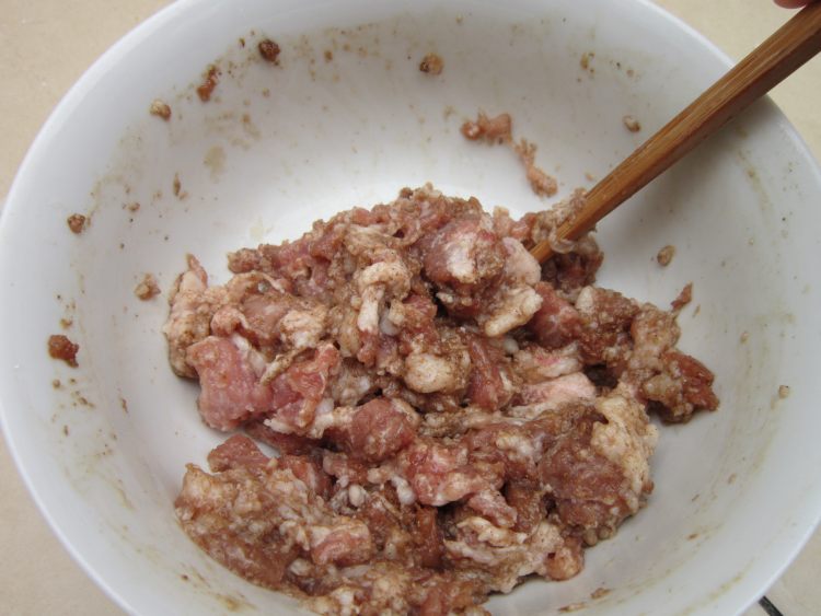 猪肉饺子步骤6
