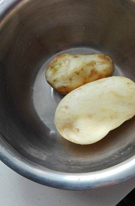 土豆素馅饺子步骤1
