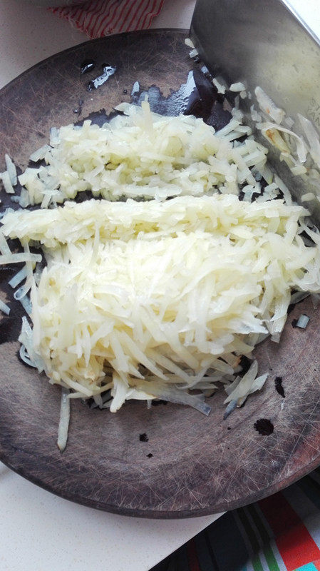 土豆素馅饺子步骤5