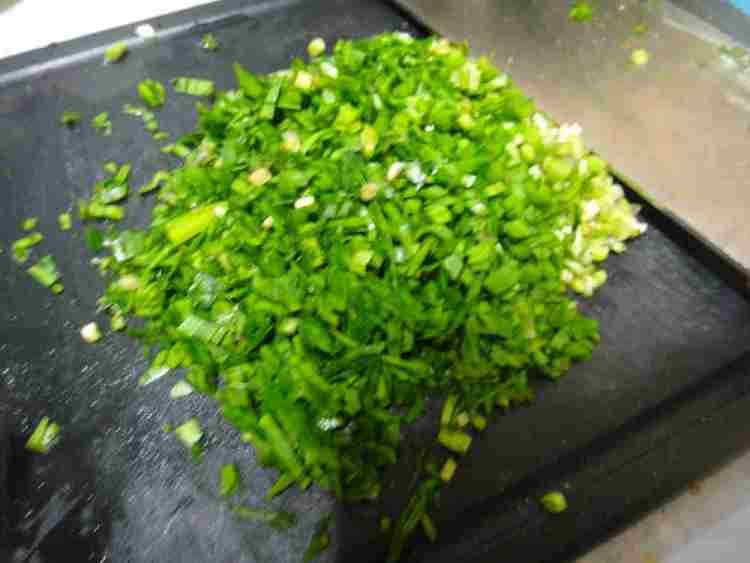 韭菜三鲜水饺步骤5