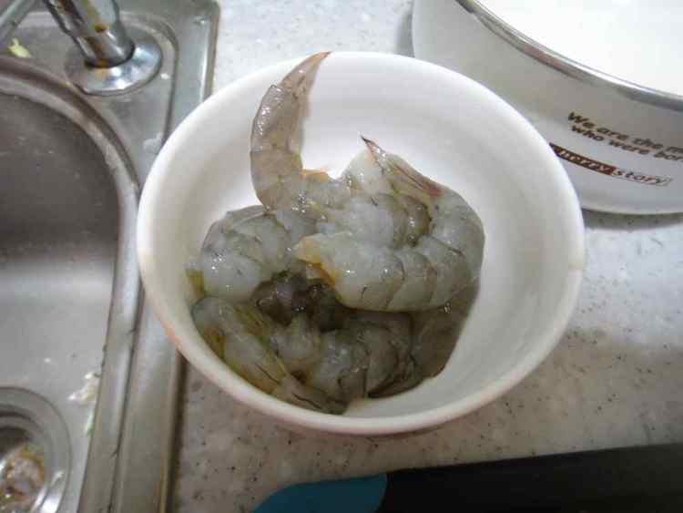韭菜三鲜水饺步骤4
