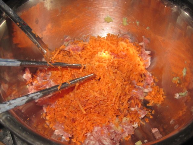 白菜猪肉蒸饺步骤8