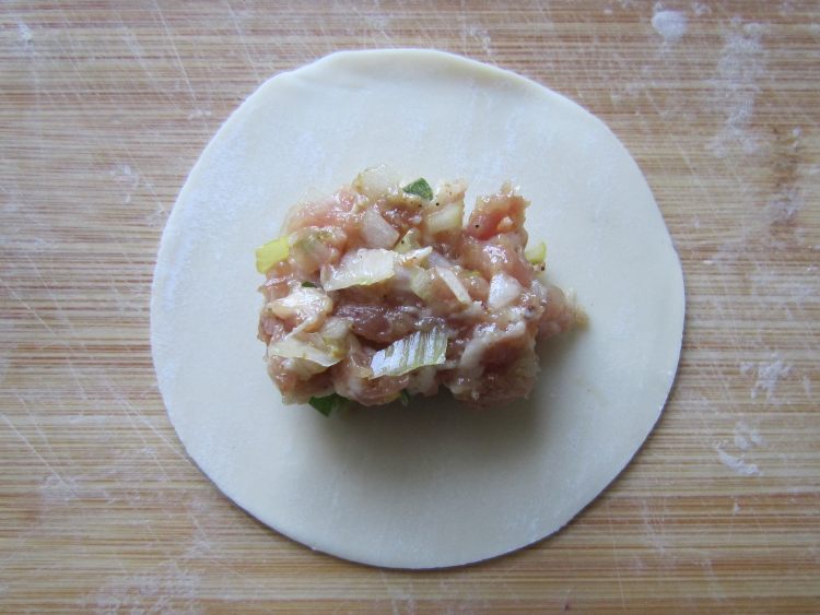 香葱猪肉饺步骤5