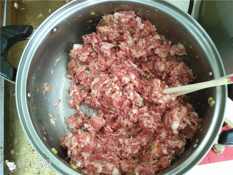 白萝卜猪肉饺步骤4