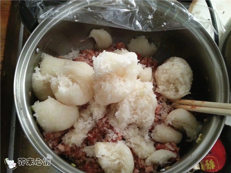 白萝卜猪肉饺步骤7