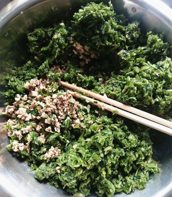 翡翠芹菜猪肉饺步骤3