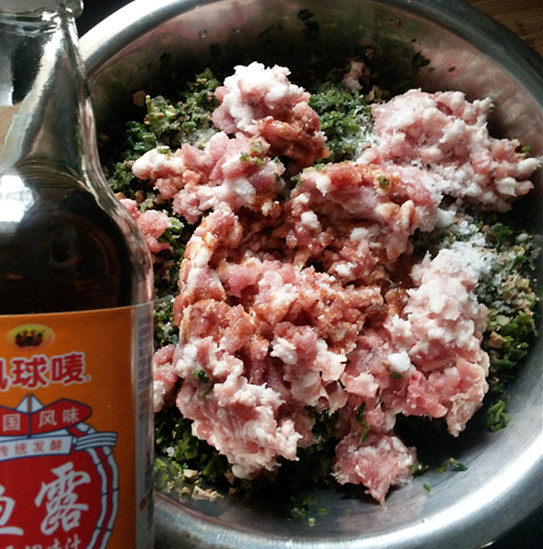 翡翠芹菜猪肉饺步骤5