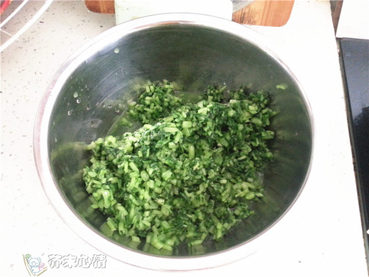 百财蒸饺步骤1