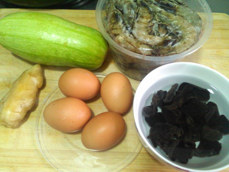 鲜虾素饺步骤2