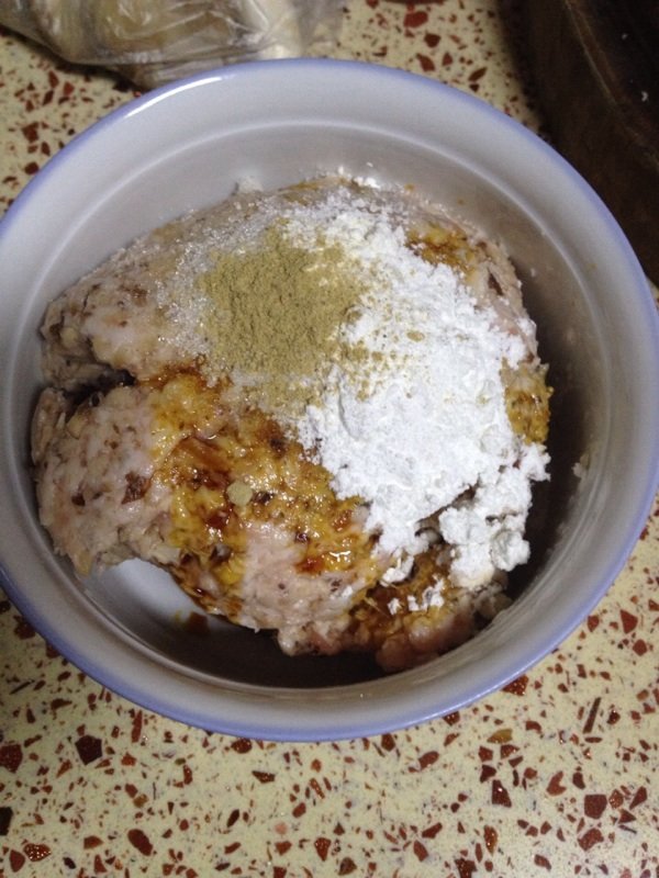 香菇胡萝卜猪肉蒸饺步骤4