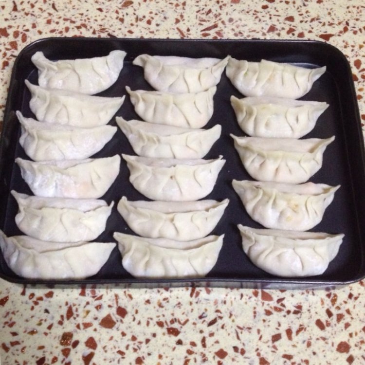 香菇胡萝卜猪肉蒸饺步骤7