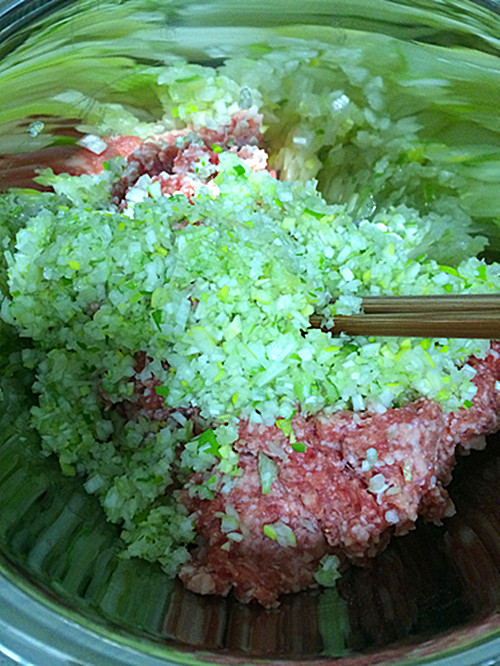 芹菜羊肉水饺步骤3