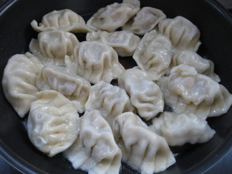 萝卜馅煎饺步骤21