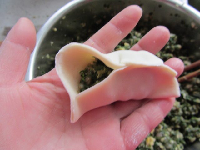 荠菜笋尖猪肉饺步骤13