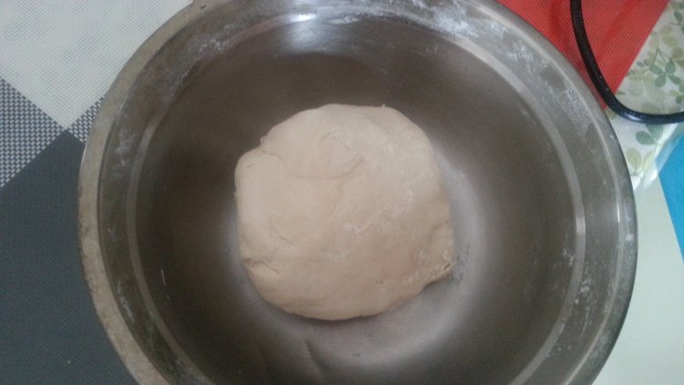 酸菜猪肉水饺步骤2