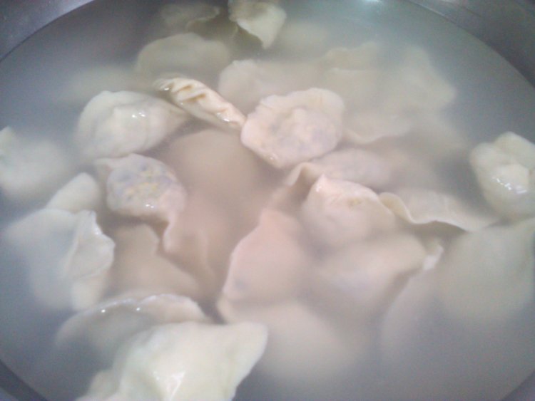 鸡蛋西芹饺子步骤12