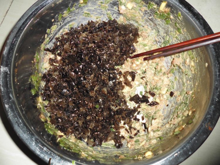 木耳肉水饺步骤6